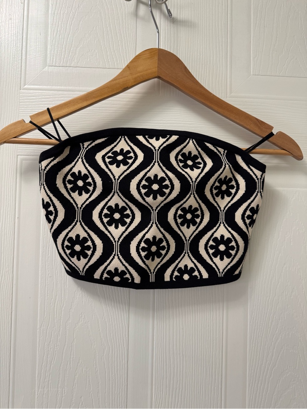 Finders Keepers Black and Cream Patterned Knit Tube Camisole - Picture 1 of 3